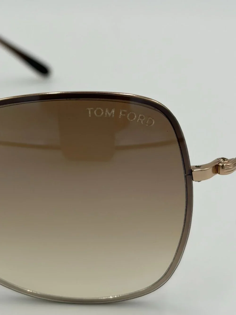 Authentic Tom Ford TF250 28F Women's Brown Butterfly Sunglasses 63/12/135 - Picture 12 of 12